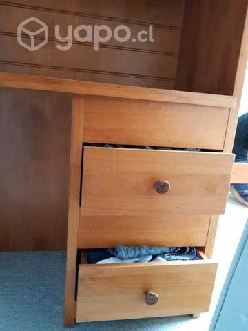 Camarote con escritorio y silla