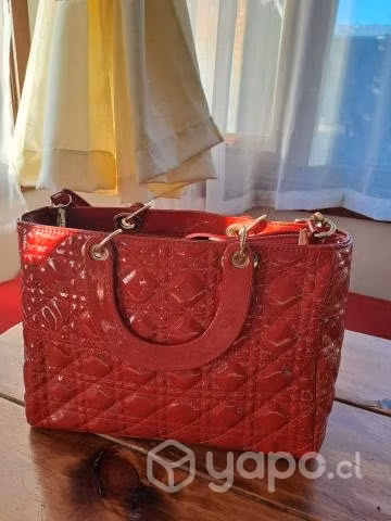 Carteras variados modelos de cuero, marca Gacel