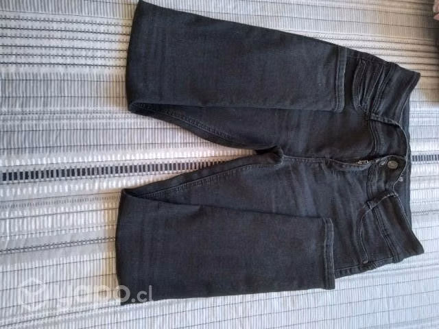 ropa casi nueva