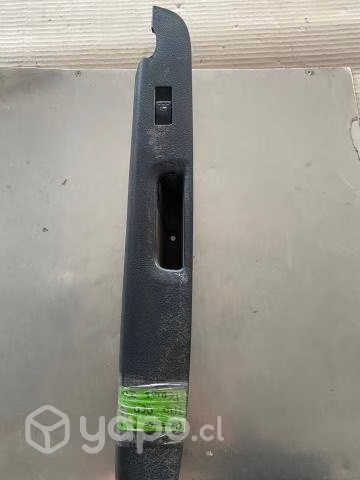 Boton alzavidrio puerta tras der Daihatsu Terios