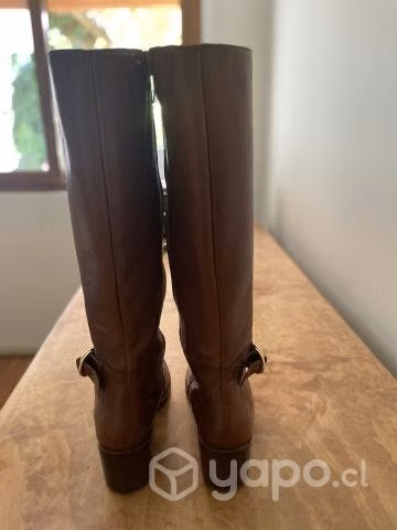 Botas cafés