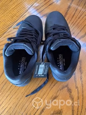 Zapatillas maui colegio nuevas