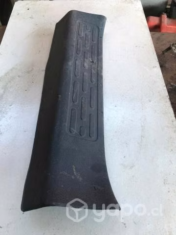 Cubre pilar trasero derecho Honda Ridgeline 2010-2