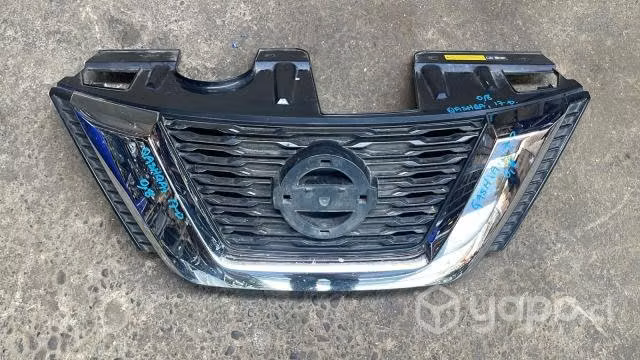 Mascara nissan qashqai 2017 original