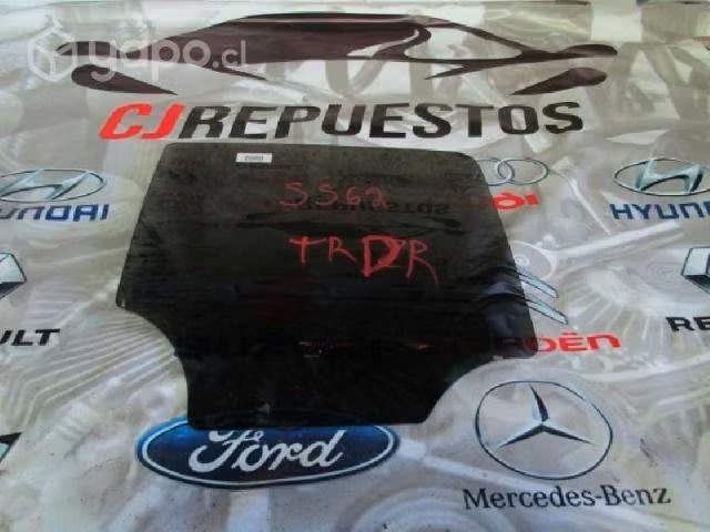 Vidrio trasero derecho chevrolet tracker 2018