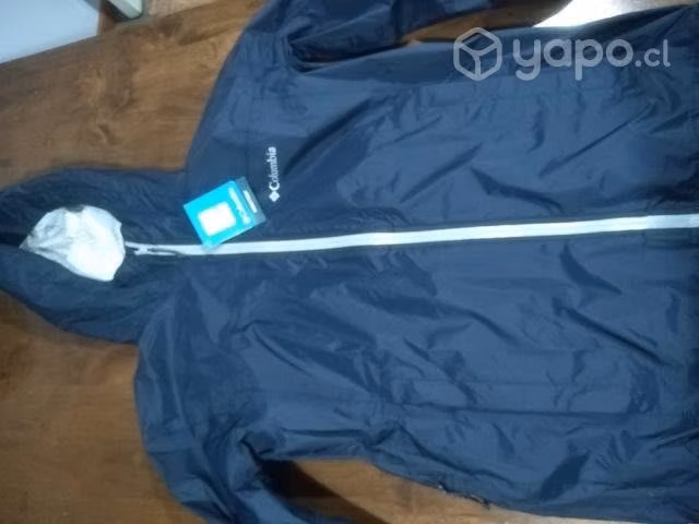 Casaca Columbia y polera