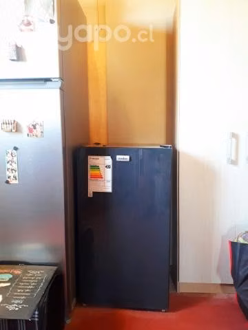 Frigobar con congelador - Imagen 3
