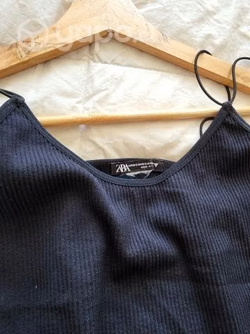 Crop top ZARA NUEVO - Imagen 5