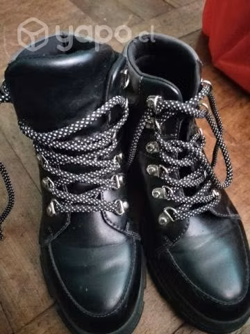 Botines negros