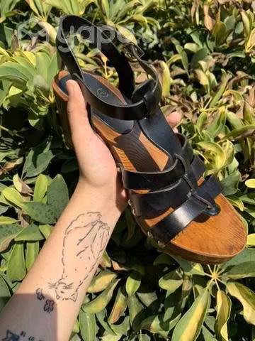 Sandalias Pollini T37