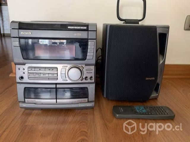 Equipo de música AIWA Radio funciona ok (detalle: