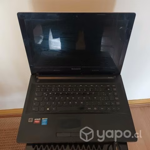 Laptop Lenovo usado excelente estado - Imagen 2