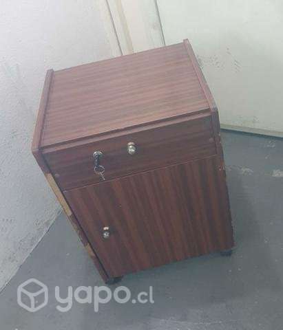 Velador de madera - Imagen 2