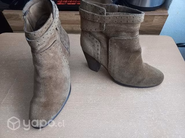 Botines con taco