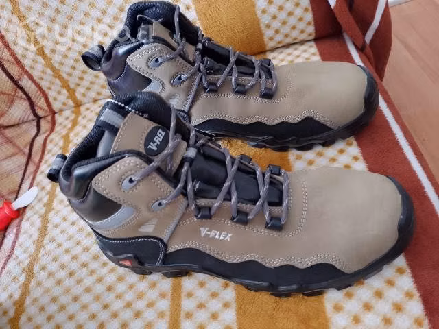 Zapatos de seguridad número 43 - Imagen 2