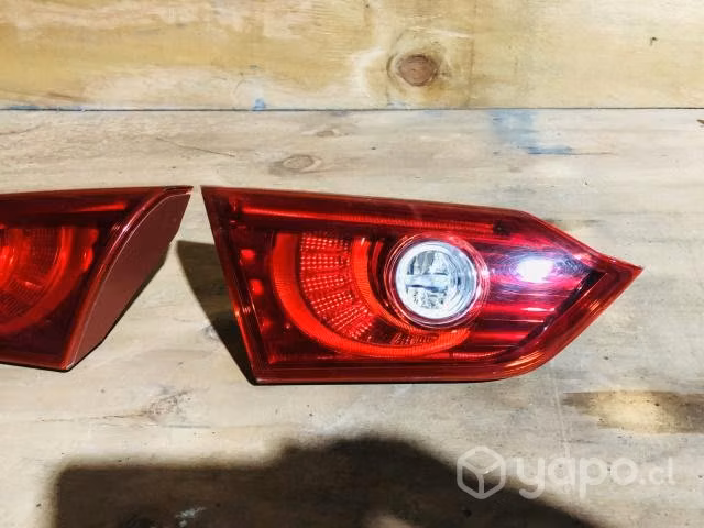 Foco trasero maleta Infiniti Q50 - Imagen 3