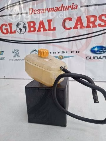 Deposito de refrigerante DFSK GLORY 580