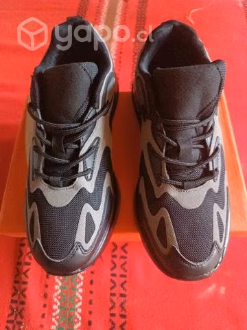 Zapatilla de hombre número 41 y 44 - Imagen 5