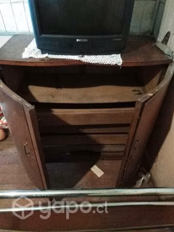 Cómoda antigua bombe