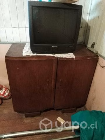Cómoda antigua bombe