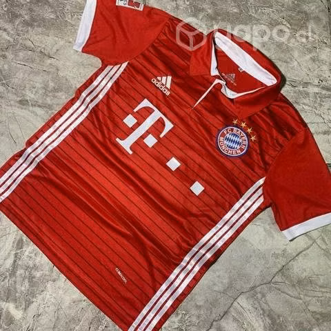 Polera Bayern Munich Vidal talla M - Imagen 2