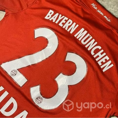 Polera Bayern Munich Vidal talla M - Imagen 5