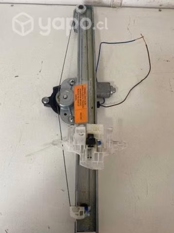 Cremallera alza vidrio puerta trasera izq (MT220)