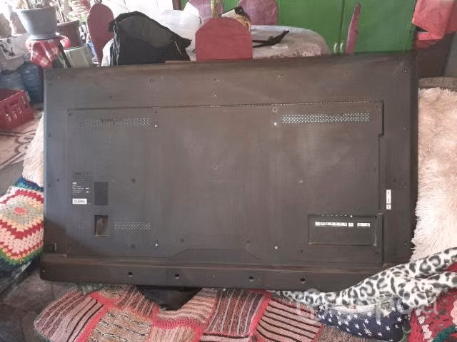 Televisor 55" marca aoc - Imagen 2