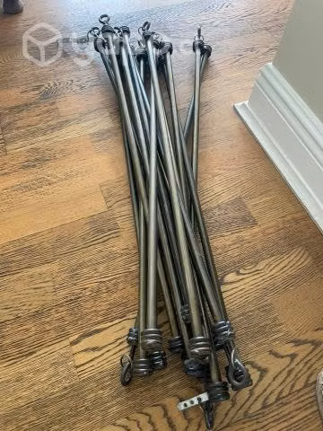 Bastón de metal para cortinas