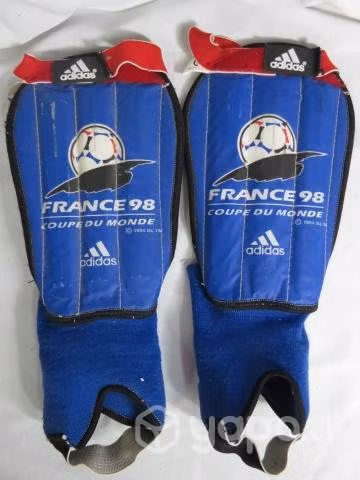 Canilleras adidas mundial Francia 1998