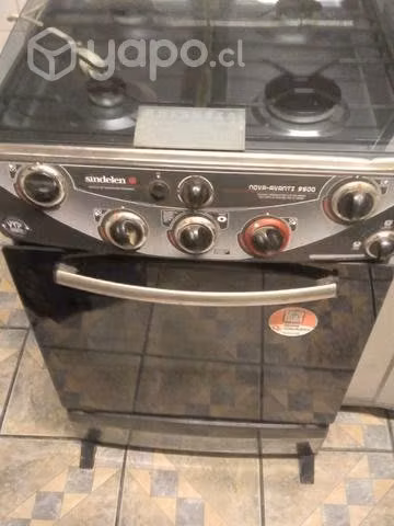 Cocina 4 platos casi nueva con regulador