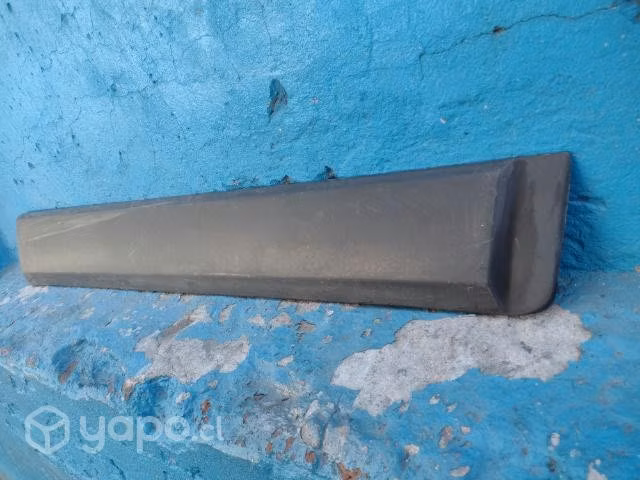 Moldura de puerta del der Chevrolet Captiva 2010