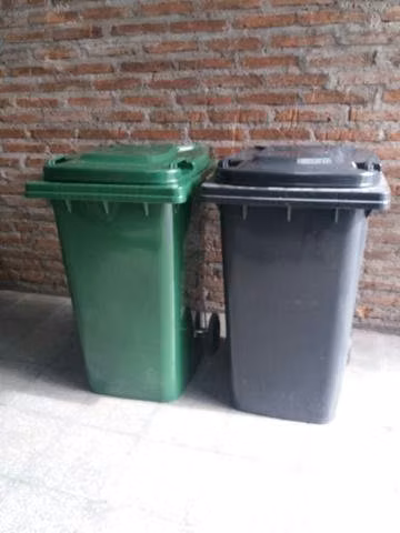 Basureros de 100,120,240 litros gris y verde