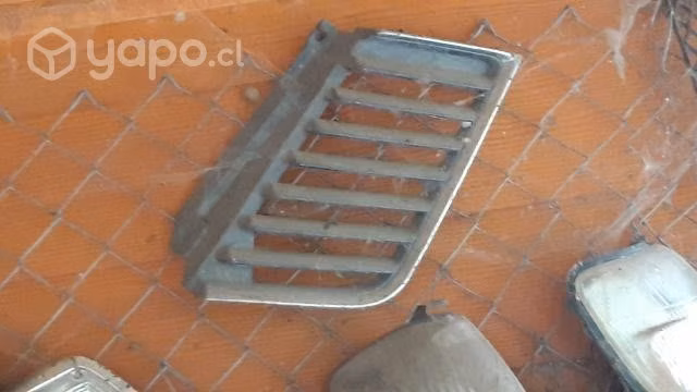 Mascara derecha original Mitsubishi l200 2012