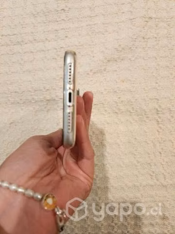 IPhone XR pocos meses de uso