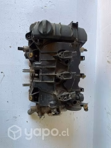 Culata peugeot 208