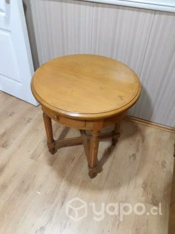 Mesita de madera