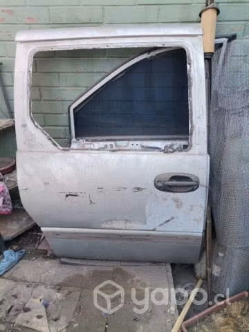 Puerta corredera rh chrysler caravan 97-01