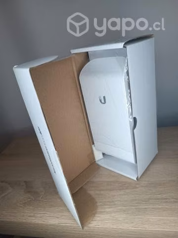 Access Point Antena UBIQUITI NanoStation LOCO M5