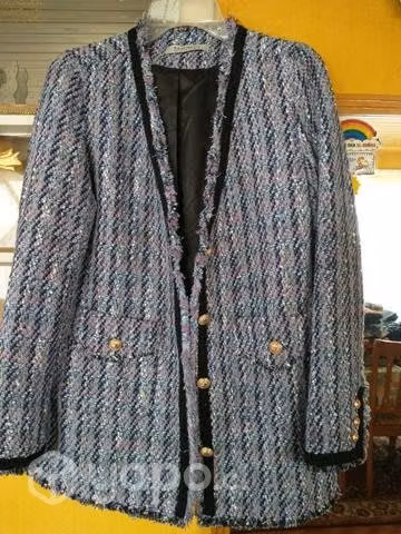Blazer como nuevo - Imagen 2