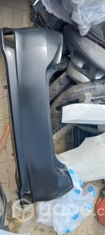 Parachoque trasero NUEVO Toyota Yaris 2014 2017
