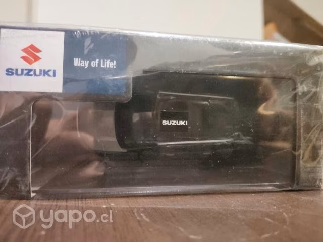 Suzuki Vitara escala 1/43 - Imagen 3