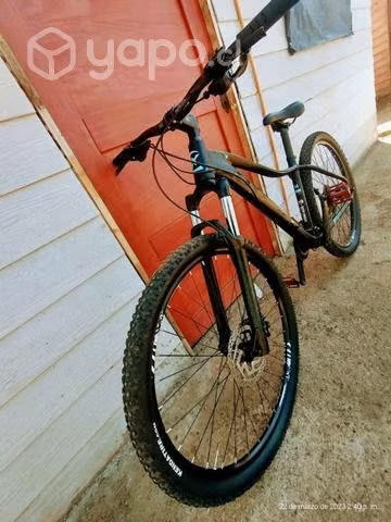Bicicleta Hydra 7 negra aro 27,5 talla M