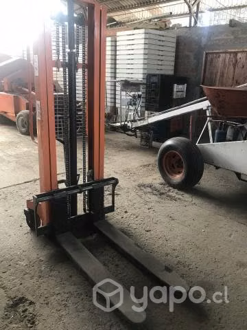 Elevador hidraulico para pallets y bins