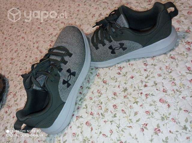Ropa y zapatillas - Imagen 6