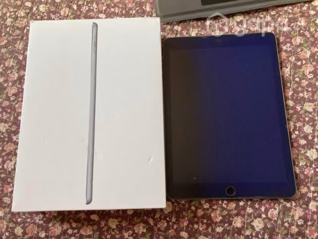 Ipad sexta generación, lápiz y teclado todo origin - Imagen 6