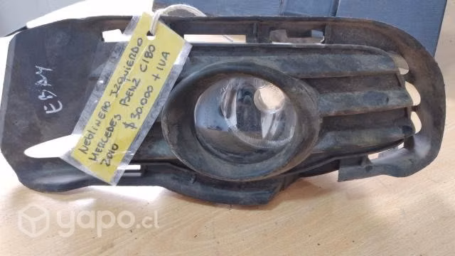 Neblinero izquierdo Mercedes Benz C180 2010