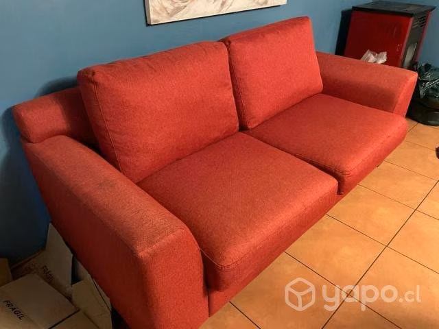 Sofa 3 cuerpos Tela Rojo Rosen Usado