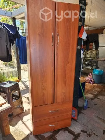 Closet usado en buenas condiciones