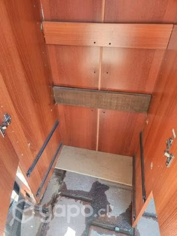 Closet usado en buenas condiciones